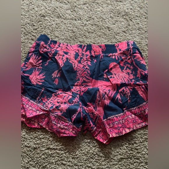 Lilly Pulitzer Tie Front Shorts - Picture 3 of 3